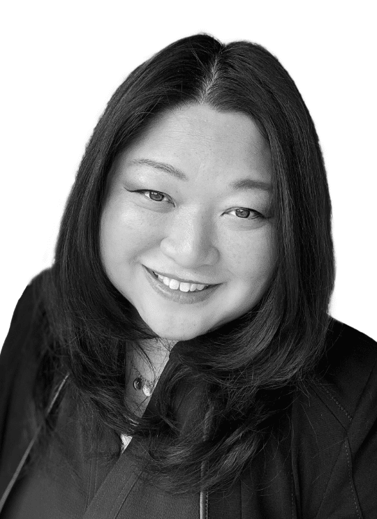 Virginia Nguyen headshot